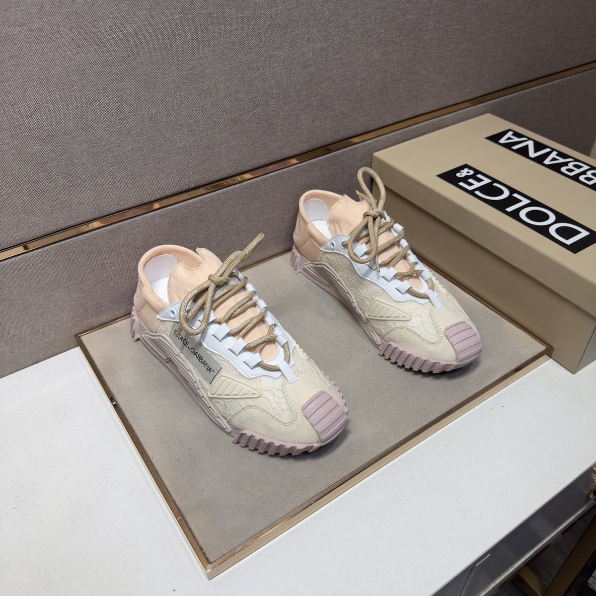 Dolce & Gabbana Cream Panel Low-Top Sneakers